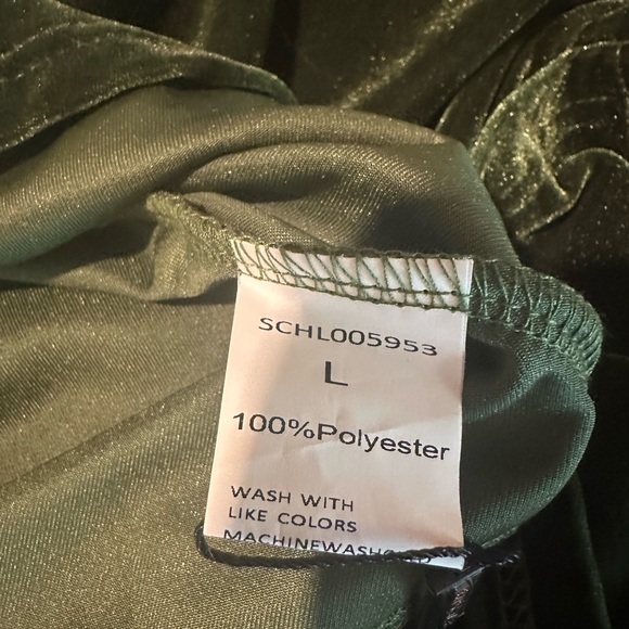 Emerald green velvet feel dress. Retro-stage - Picture 4 of 5